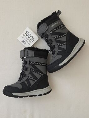 Merrell Kids Black and Gray Insulated Winter Boots